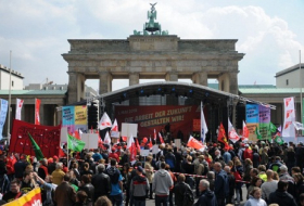 Germany: 400,000 rally for May Day